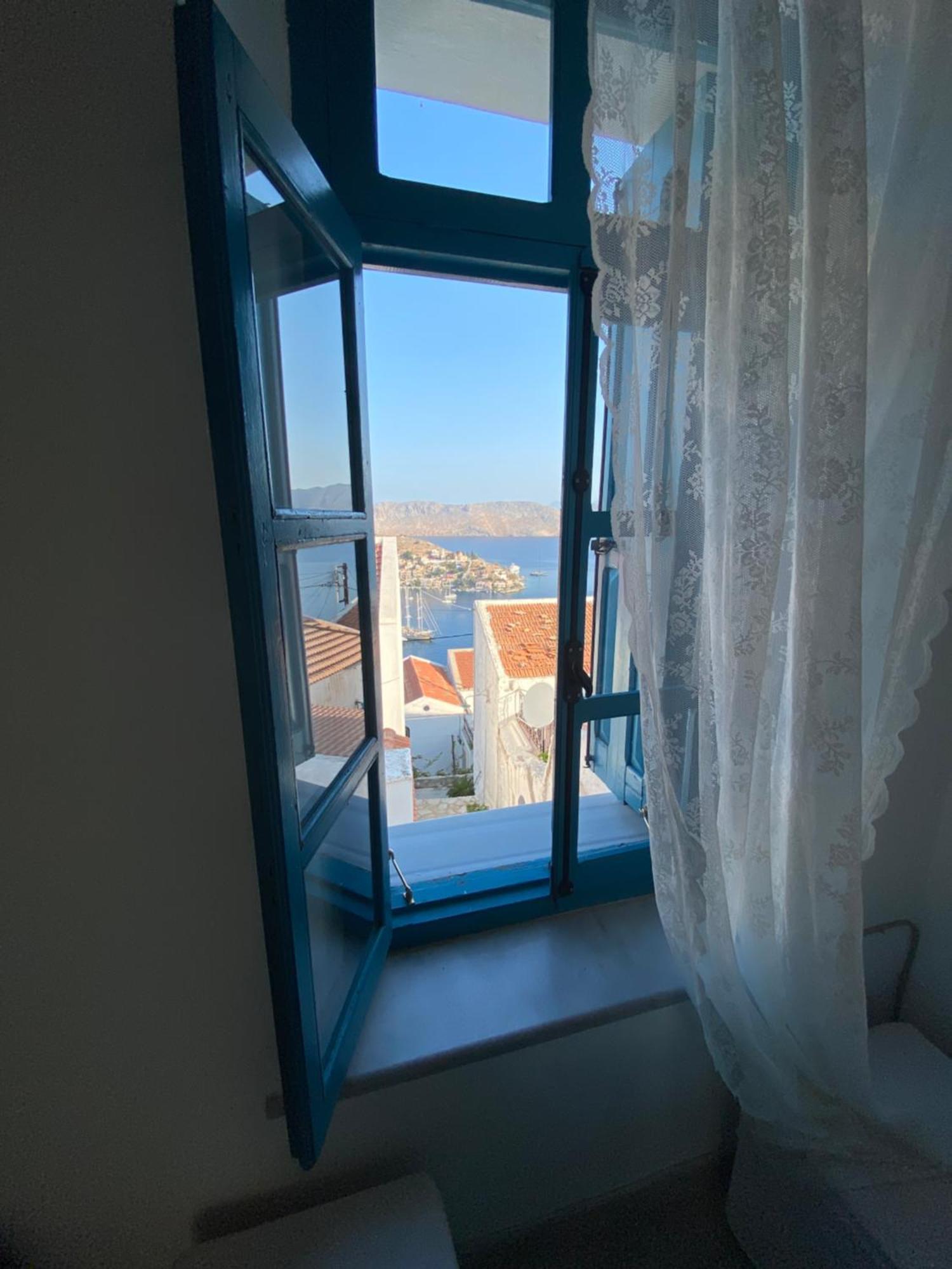 Kleopatra Sweet Home Symi Exterior foto